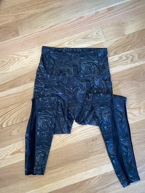 BSP Black Marble Leggings with Pockets M